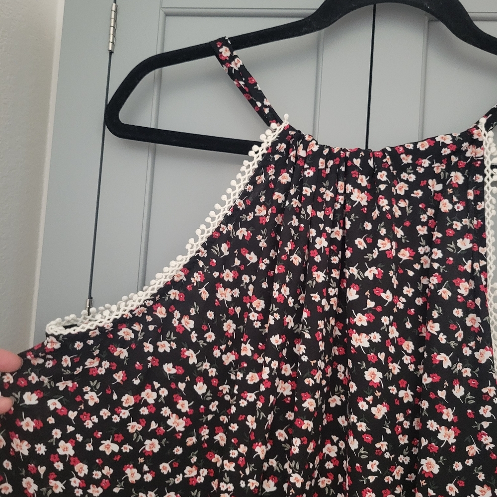 Floral Halter Flowy Tank Top Boho Spring Summer Vacation Size Medium - Picture 9 of 9